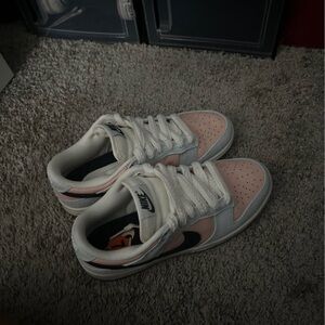 Nike Pastel Pink and White Low-Tops